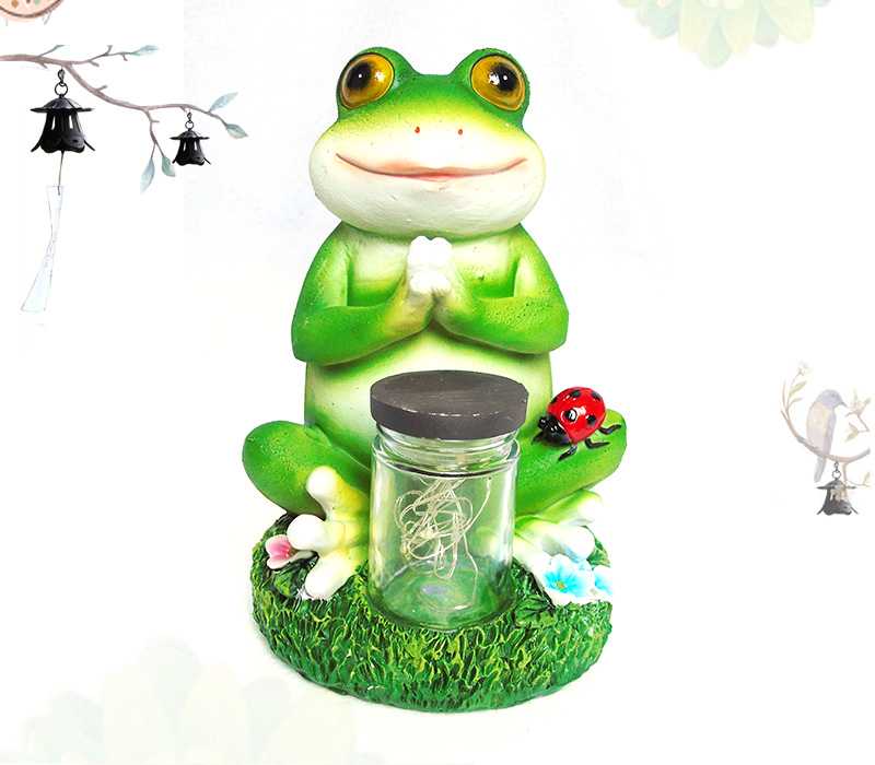 popular decorative solar garden lights resin outdoor green frog